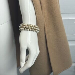Vintage 60s Faux Pearl & Gold Stretch Bracelet | Classic Glam